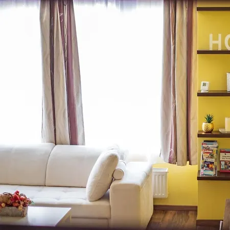 Apartment Golden Apartman *